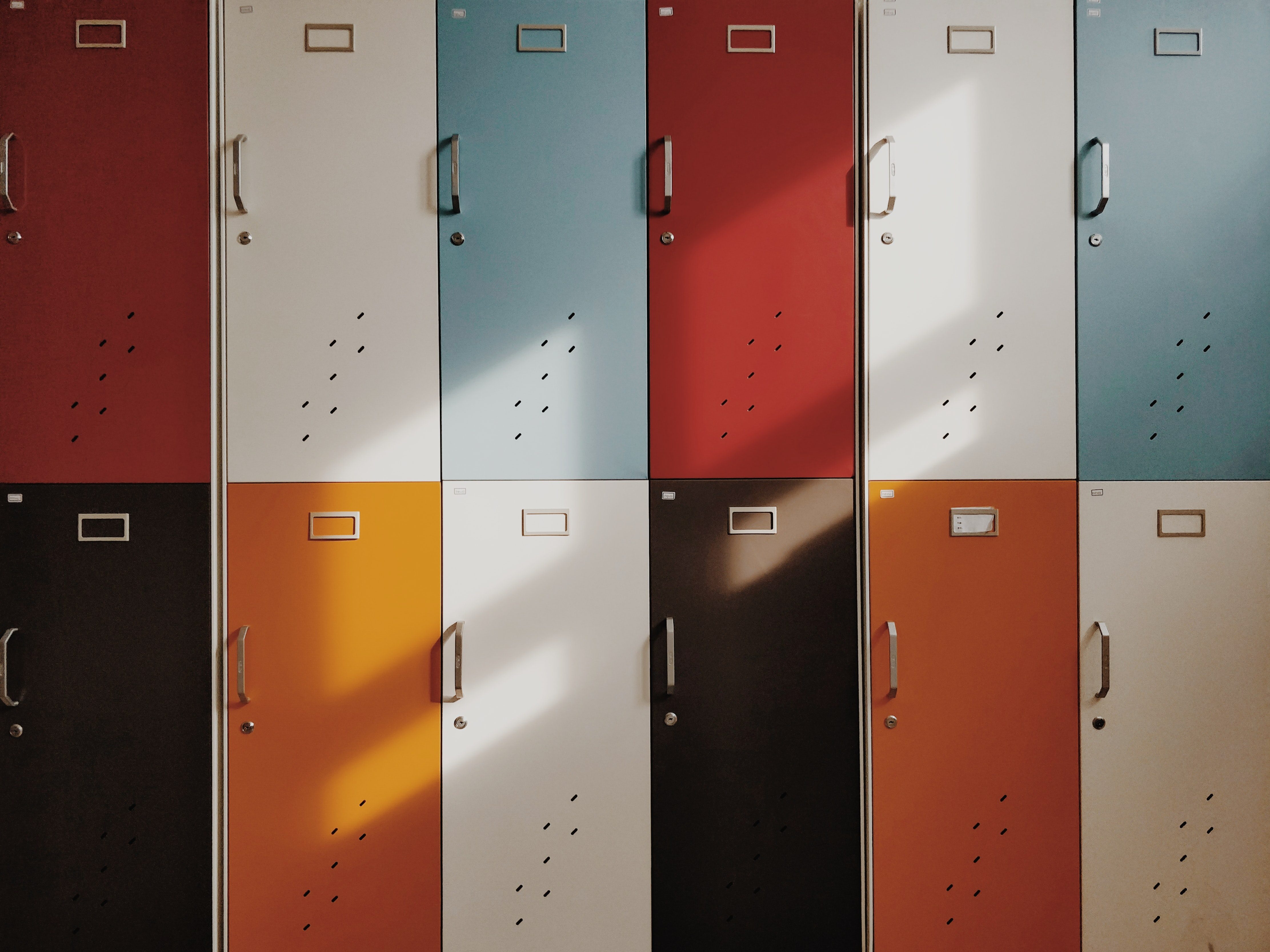 K12 stockphoto assorted lockers