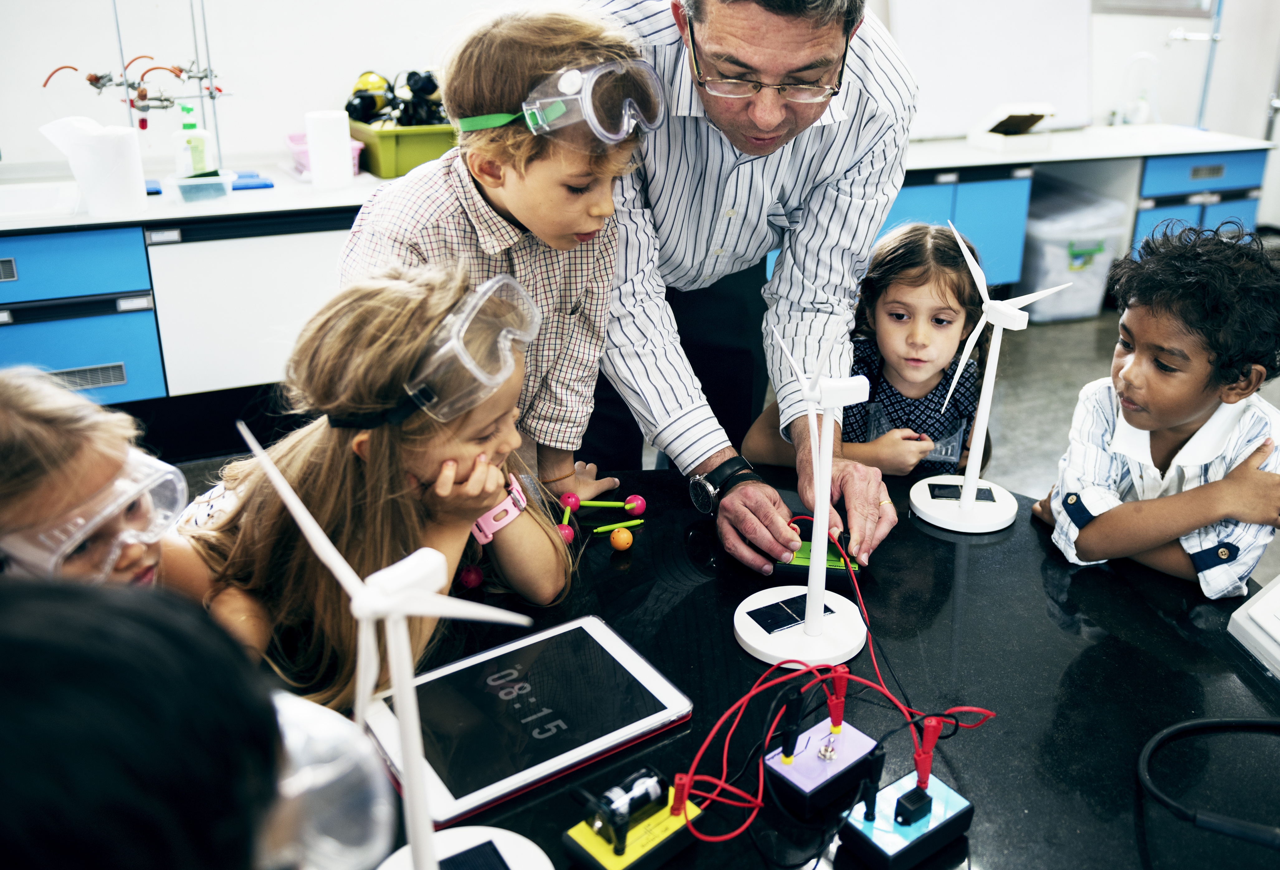 K12 stockphoto solar energy science class