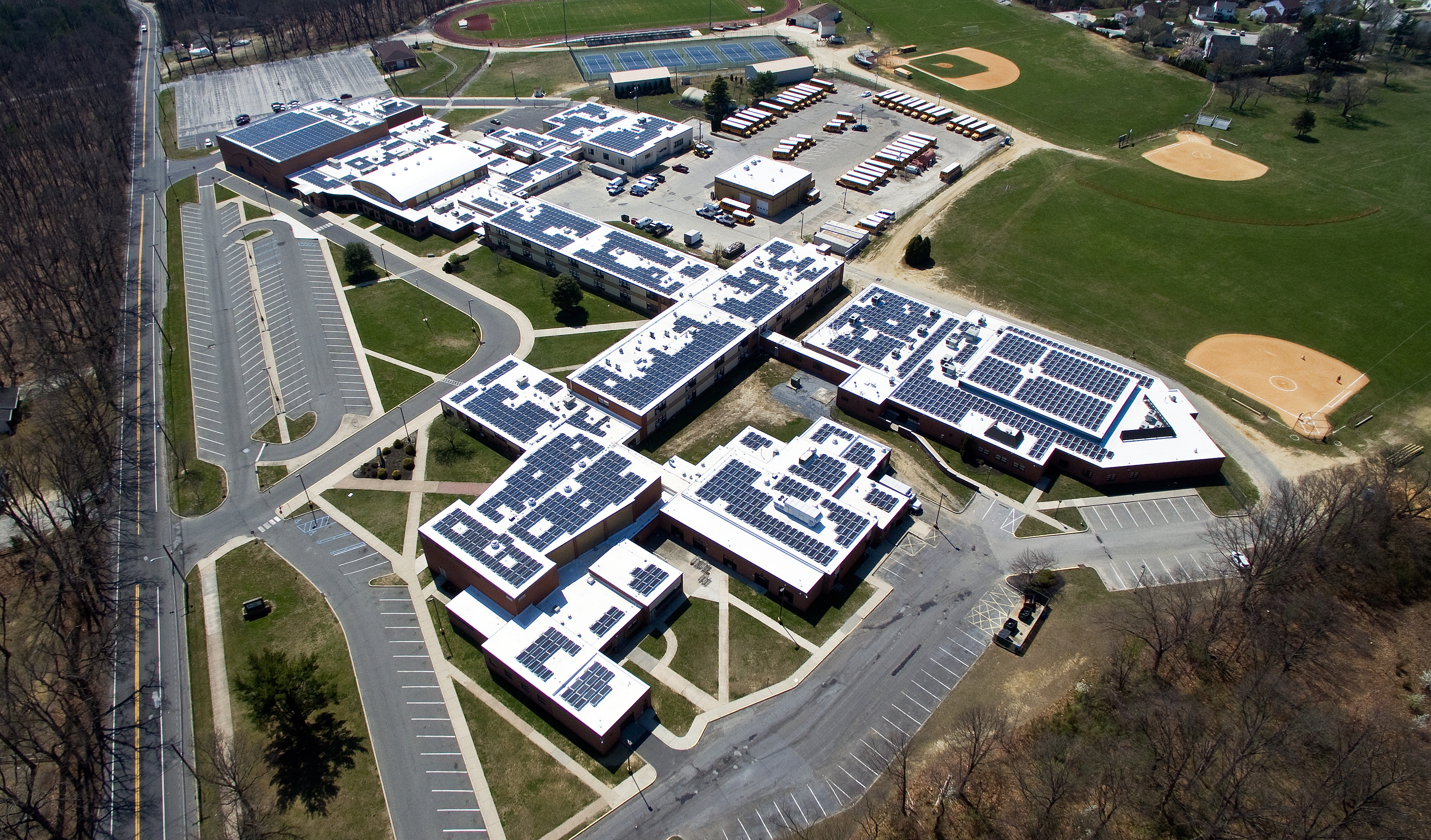 K12 stockphoto solar roof high school